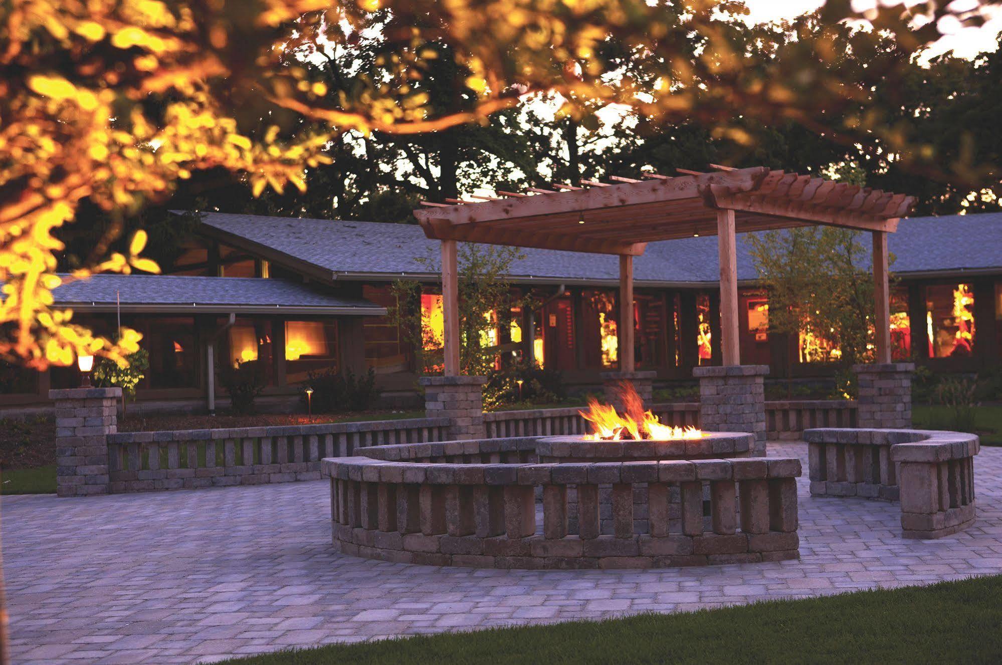 Lake Lawn Resort Delavan Esterno foto